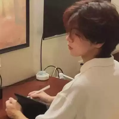 容晶辉